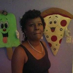 Meet your Posher, Regina